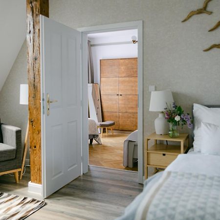Na Kmine Hotel Obristvi Ngoại thất bức ảnh