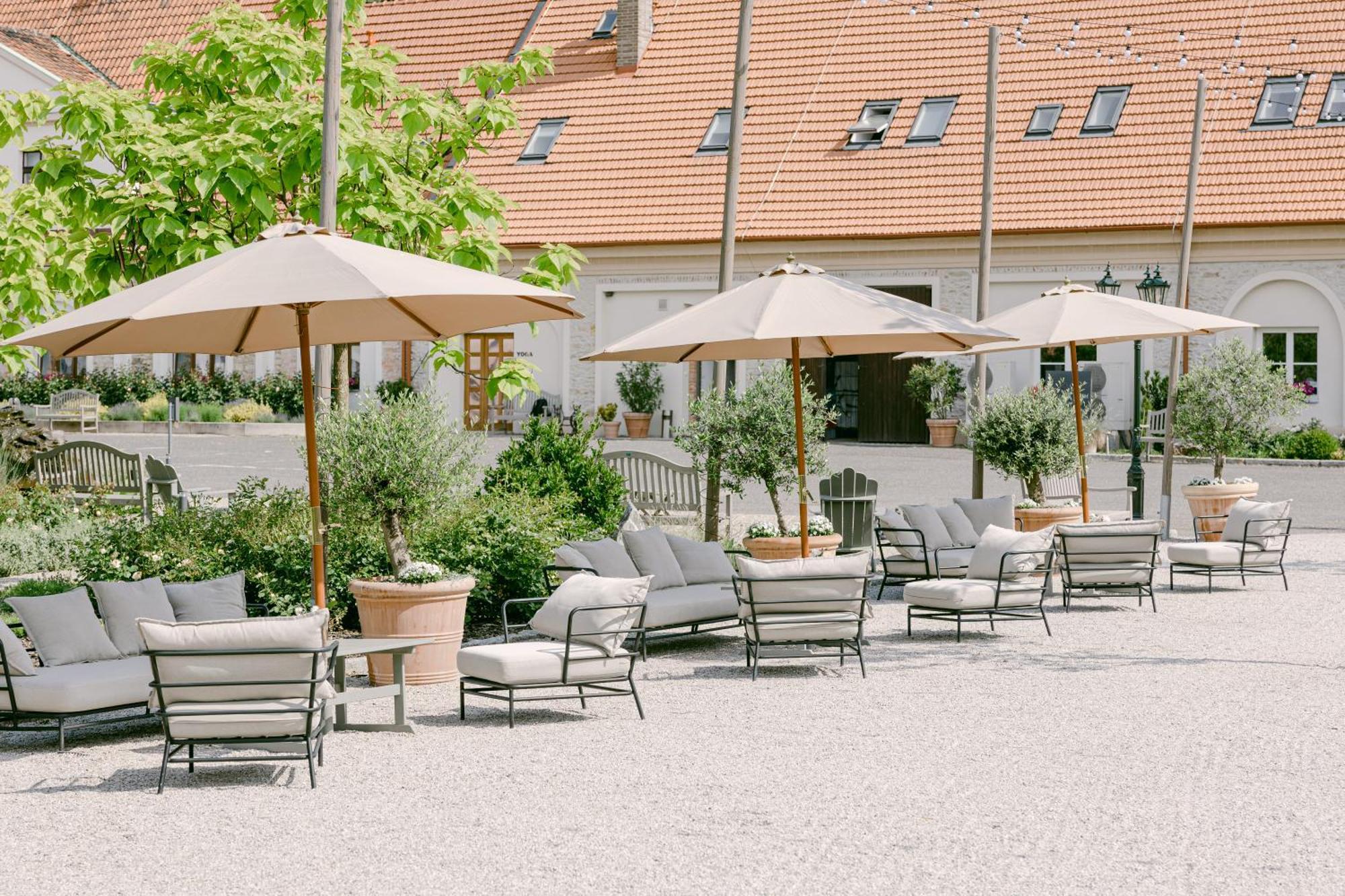 Na Kmine Hotel Obristvi Ngoại thất bức ảnh