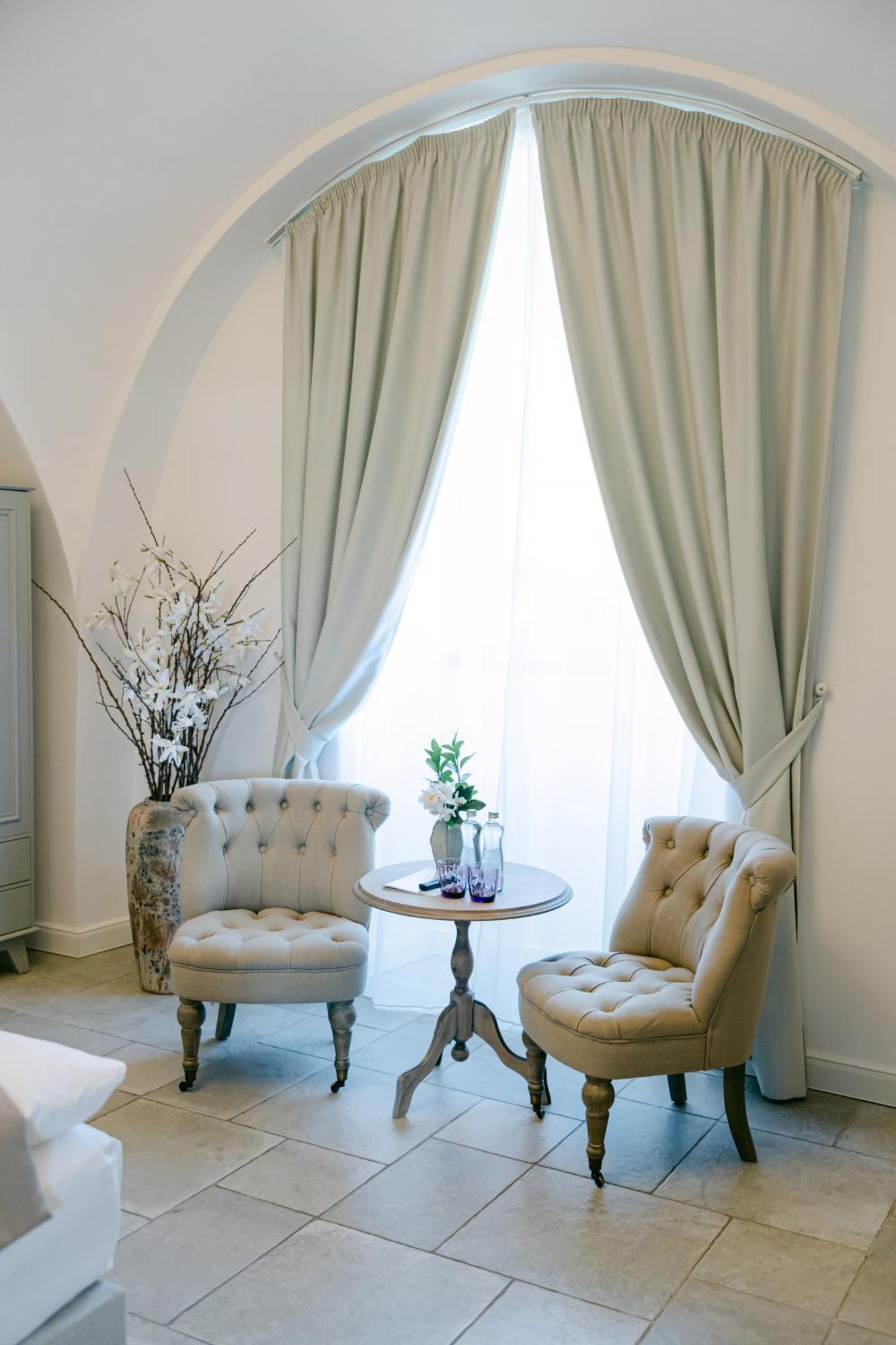Na Kmine Hotel Obristvi Ngoại thất bức ảnh